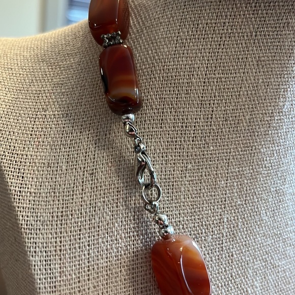 Vintage real stone necklace.  Quality piece - Picture 4 of 4